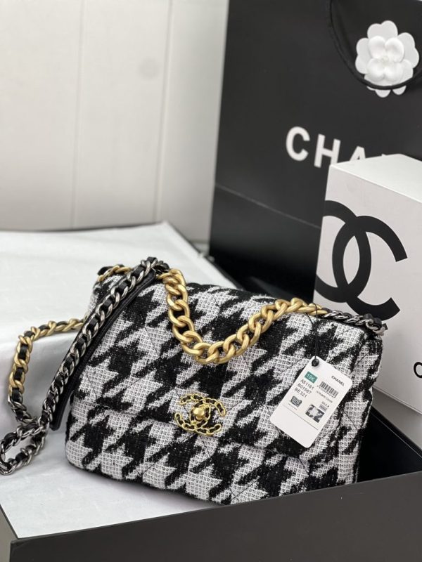CHANEL 19 LARGE HANDBAG