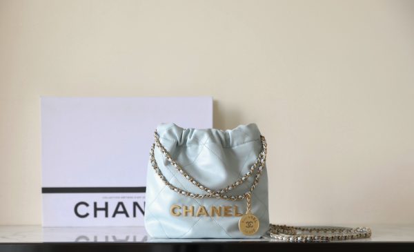 Chanel 22 mini bag