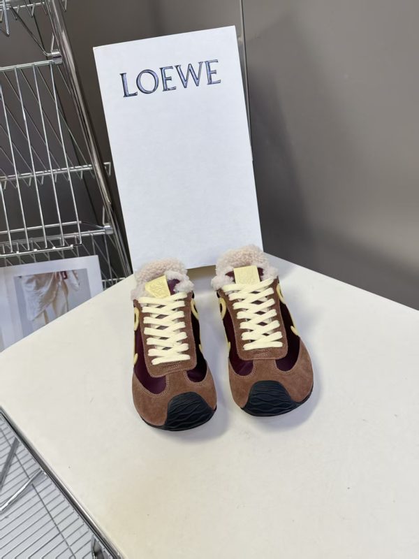 Loewe Sneakers