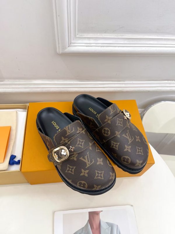 Louis Vuitton Cosy Flat