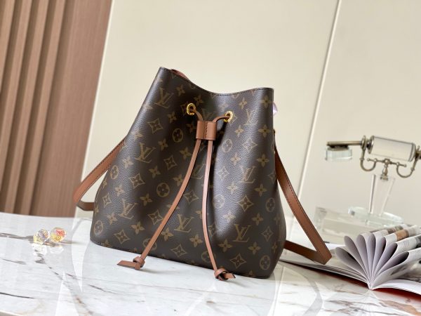 Louis Vuitton NéoNéo
