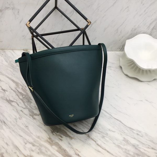 SANGLE BUCKET