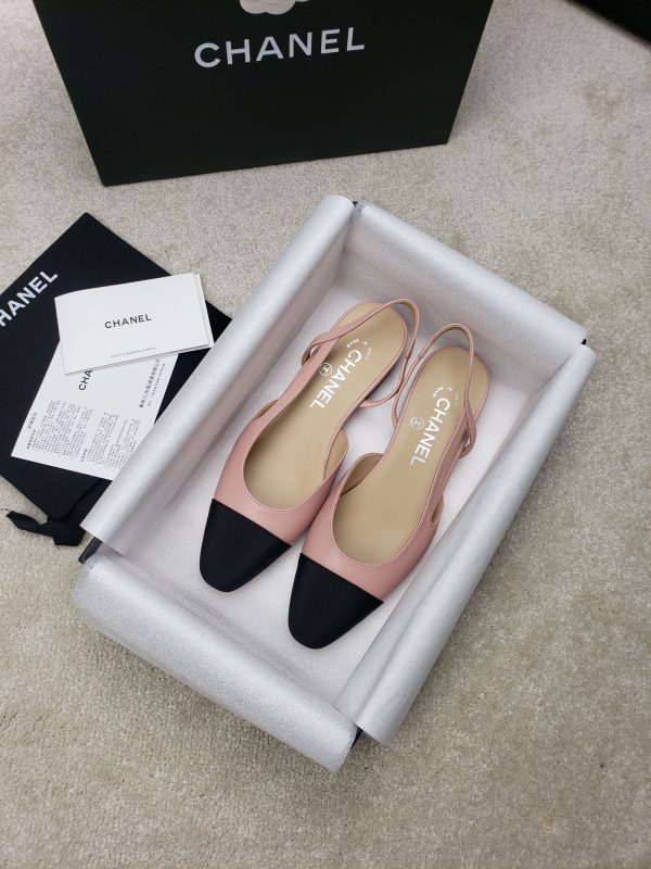 CHANEL FLATS 31