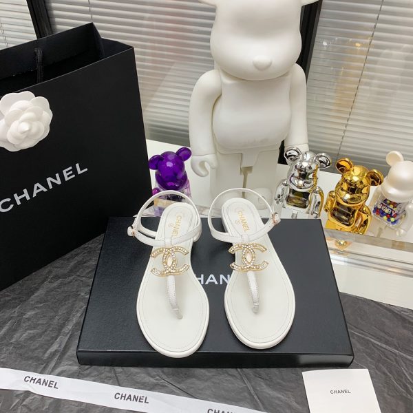 CHANEL HIGH HEELS 30
