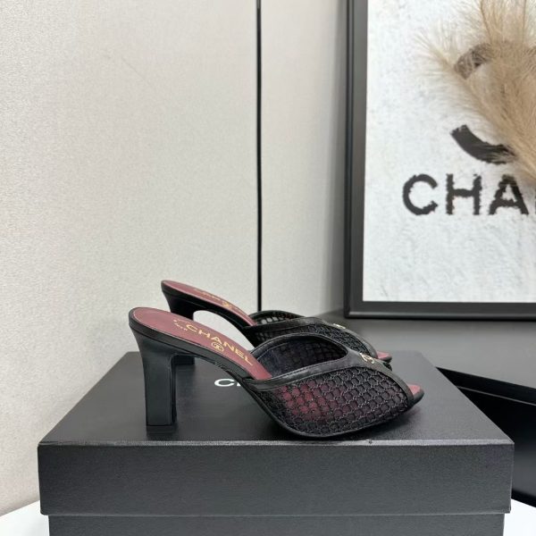 CHANEL Coco Beach 2026 collection Mules Mixed Fibers Cotton & Lambskin Black