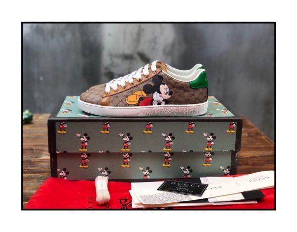 GUCCI FLATS 73