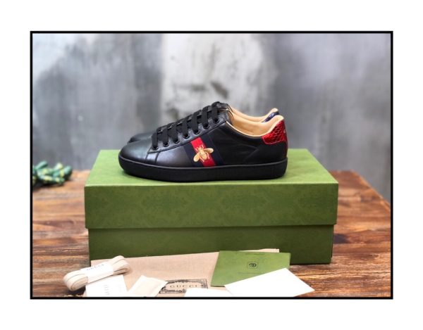 GUCCI FLATS 67