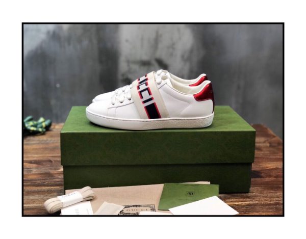 GUCCI FLATS 48