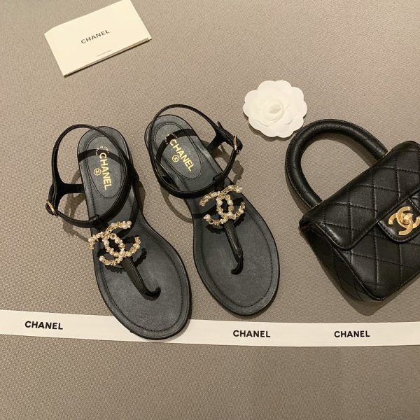 CHANEL SLIPPERS 35