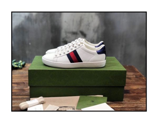 GUCCI FLATS 44