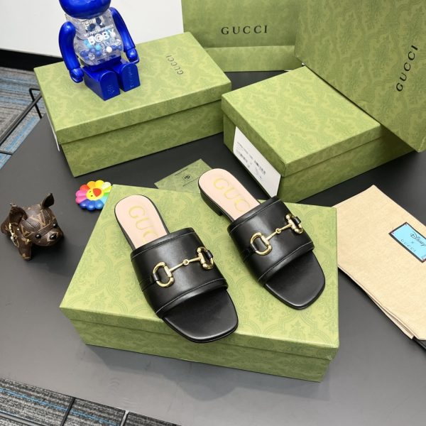 GUCCI SLIPPERS 62