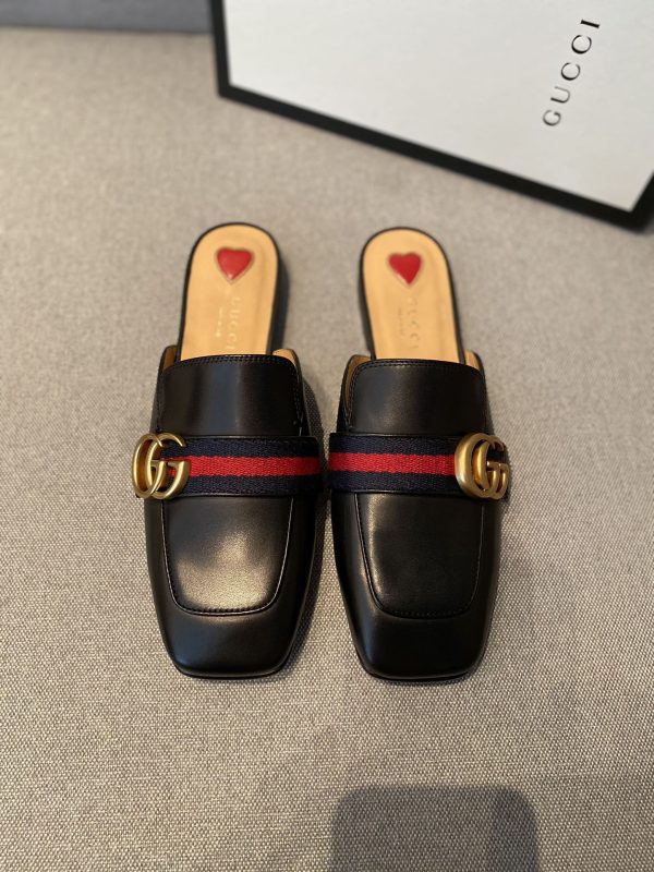 GUCCI FLATS 6