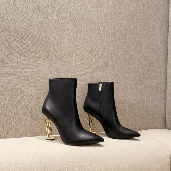 Yves Saint Laurent High Heels