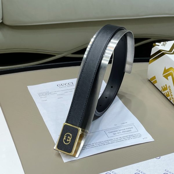 Gucci Square leather metal buckle