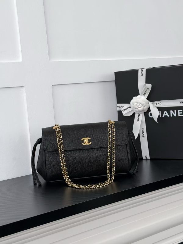 Chanel East West Drawstring Flap Bag Boloroo Moda Bolor-Erdene