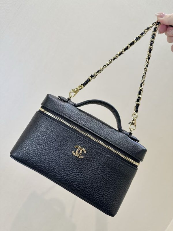 Chanel Large Vanity with Chain Grained Calfskin & Gold-Tone Metal Black