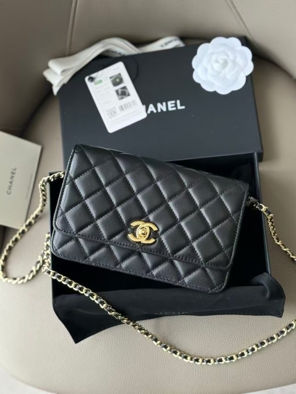 Chanel Wallet on Chain